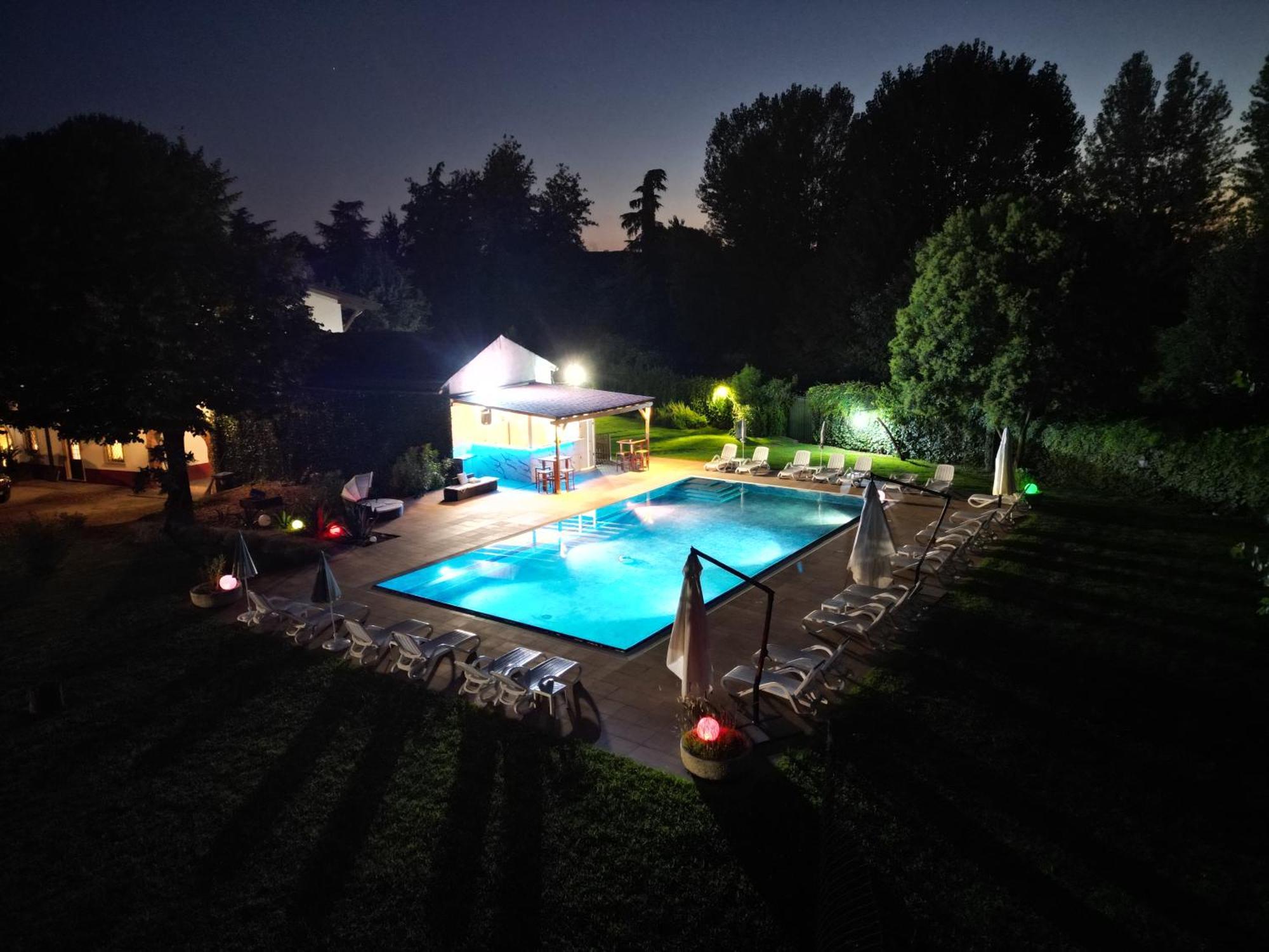 Villa Vitti'S - Verona Est Camping San Martino Buon Albergo Exterior foto